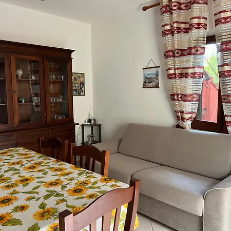 Hollydom Semesterbostad *