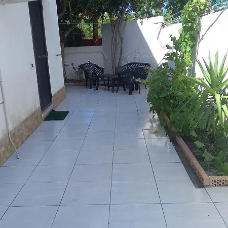 Hollydom Ferienhaus *